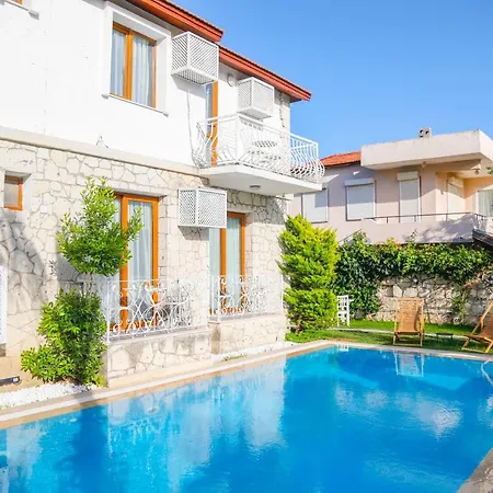 Otel Lımonı Alaçati *